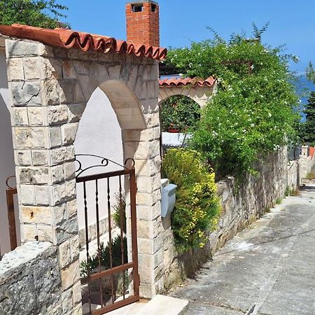 Willa Kuca Za Odmor Skalina - Sea View Splitska Zewnętrze zdjęcie