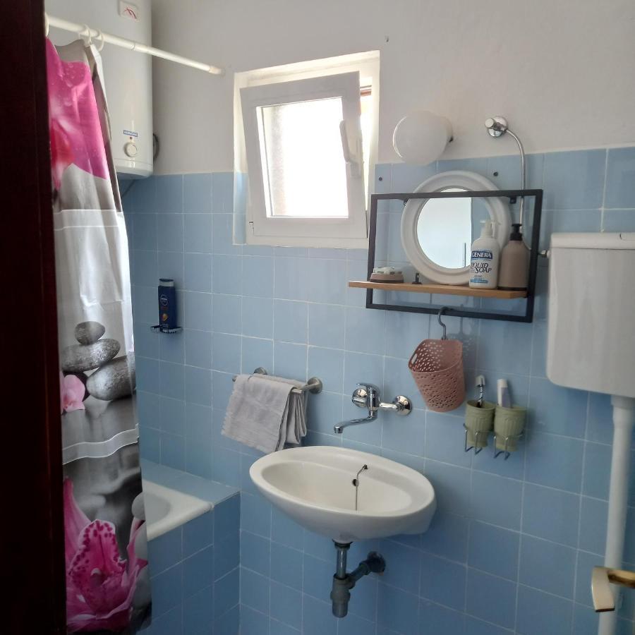 Willa Kuca Za Odmor Skalina - Sea View Splitska Zewnętrze zdjęcie